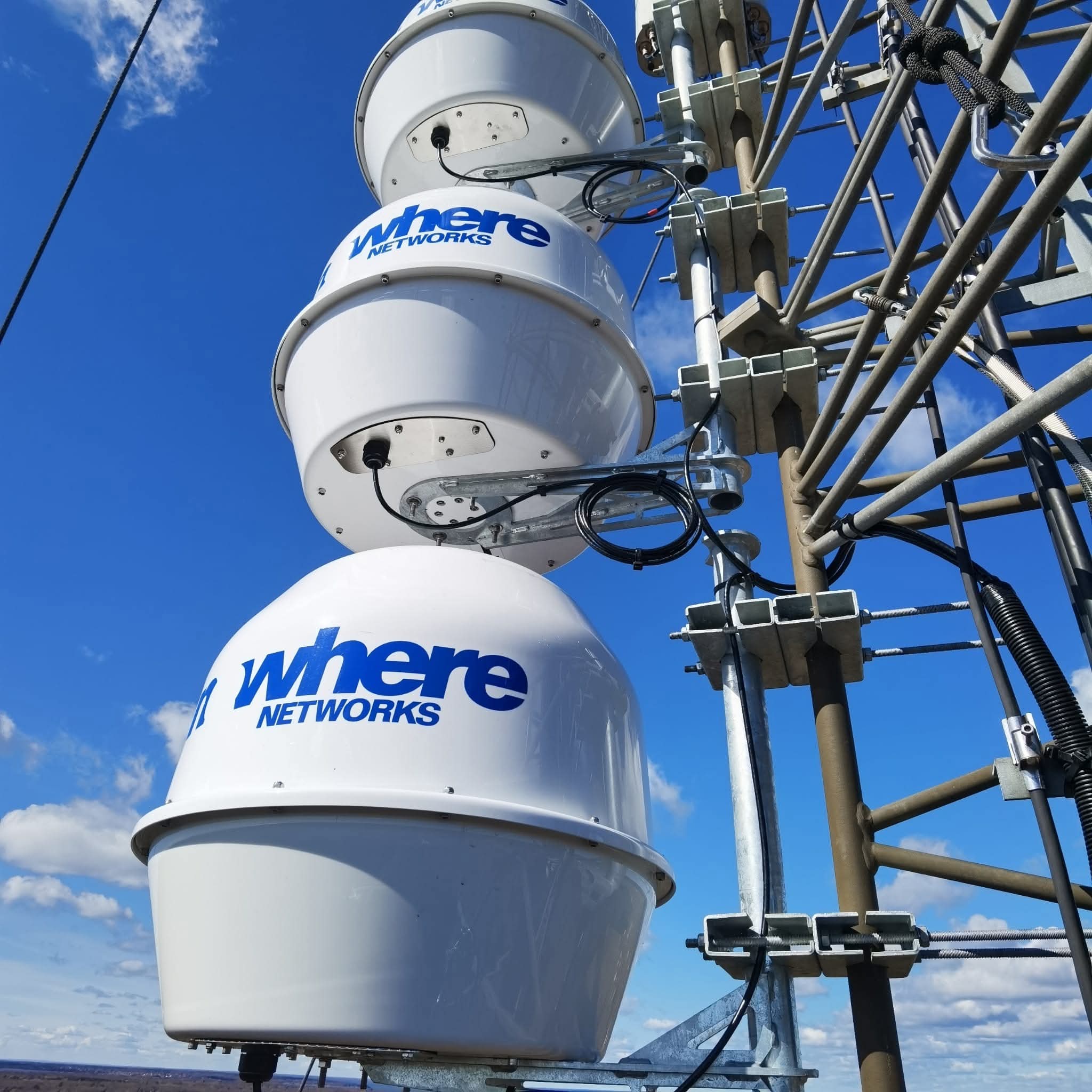 Maritime Hybrid Connectivity